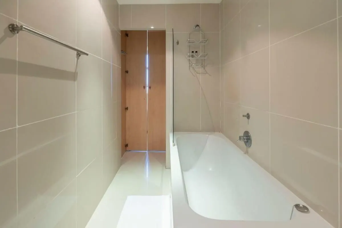 Chic 1-Bedroom Apartment In The Heart Of The City Kapstadt
